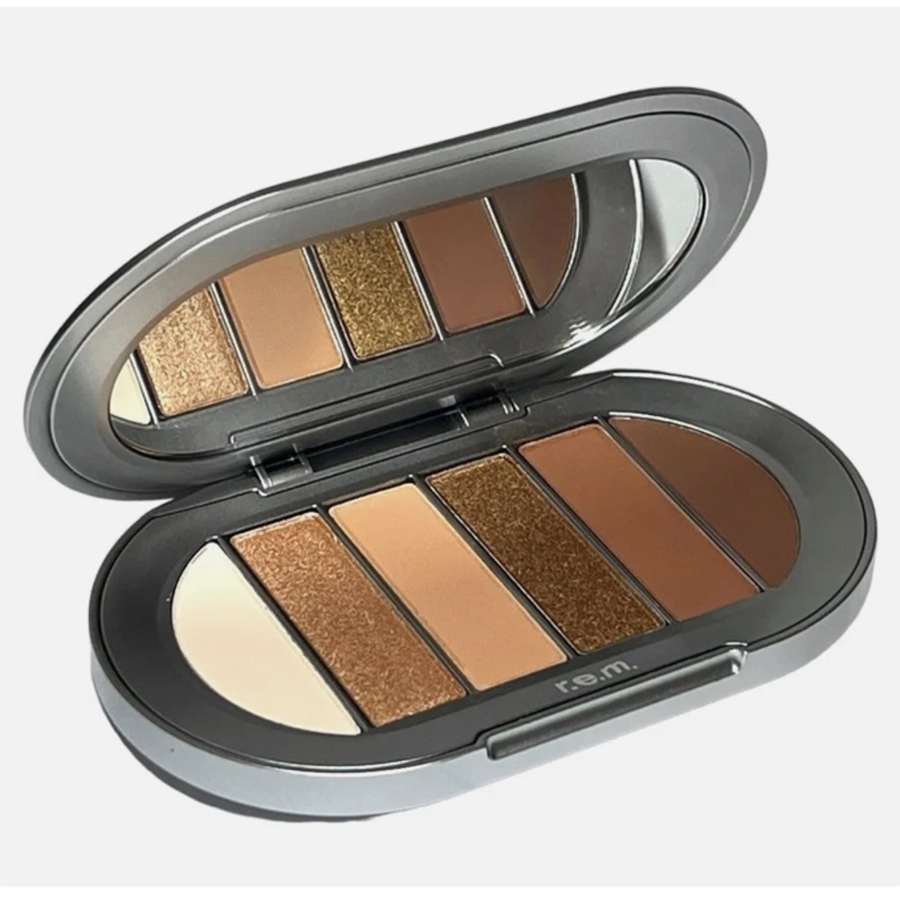 r.e.m. rem Ariana Grande Midnight Shadows Eyeshadow Palette in Babydoll …
